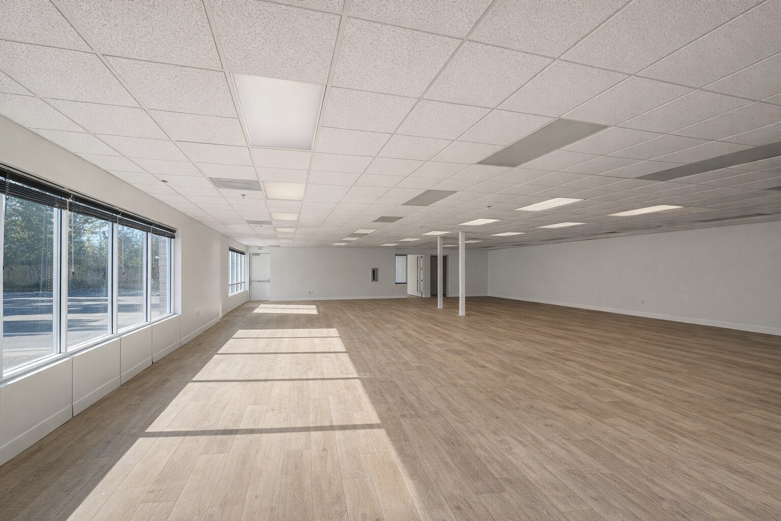 15729 Los Gatos Blvd, Los Gatos, CA for lease Interior Photo- Image 1 of 1