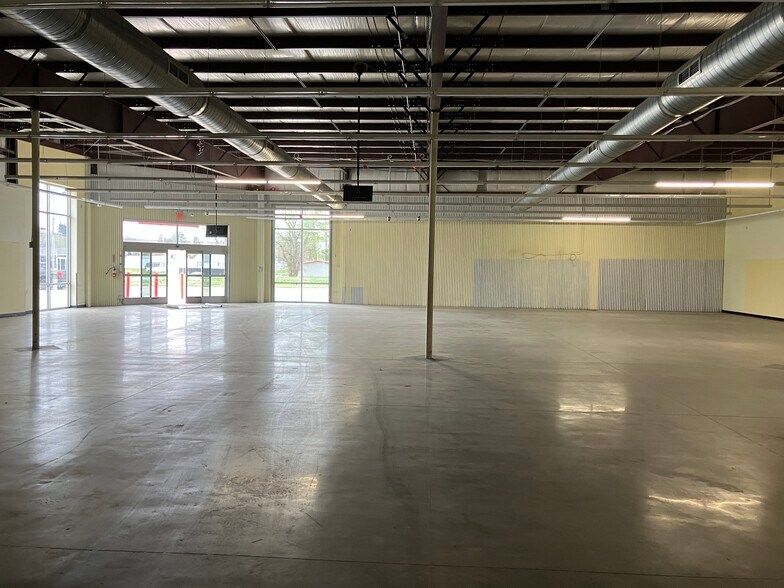 240 Us Highway 41 N, Sebree, KY for lease - Interior Photo - Image 3 of 7