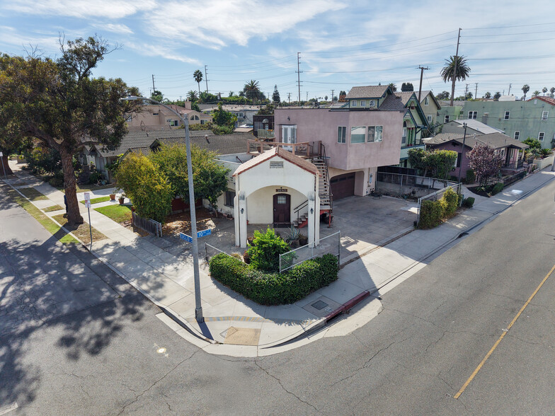 3640 E 10th St, Long Beach, CA for sale - Building Photo - Image 1 of 5