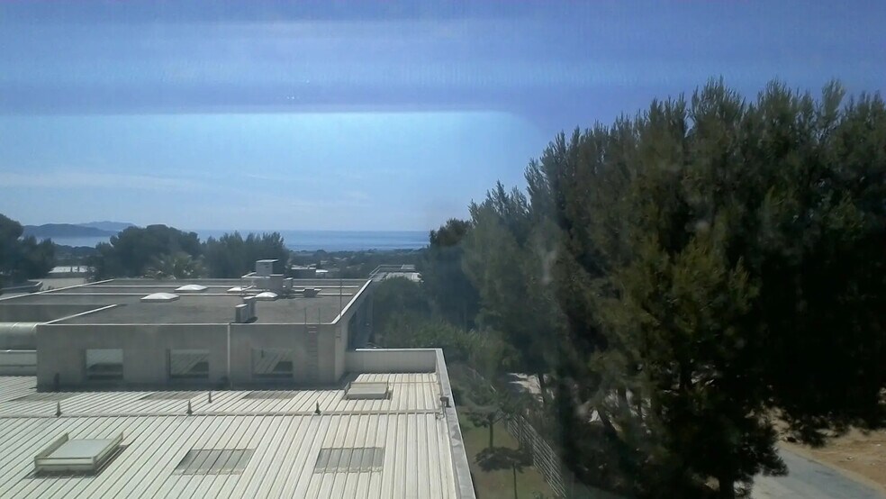 375 Avenue Du Mistral, La Ciotat for sale - Neighborhood Photo - Image 2 of 5