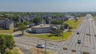 902 Palm Valley Blvd, Round Rock TX - Drive Through Restaurant