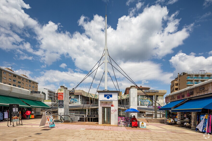 Passeig Marítim, 24, Malgrat de Mar, Barcelona for sale - Primary Photo - Image 1 of 6