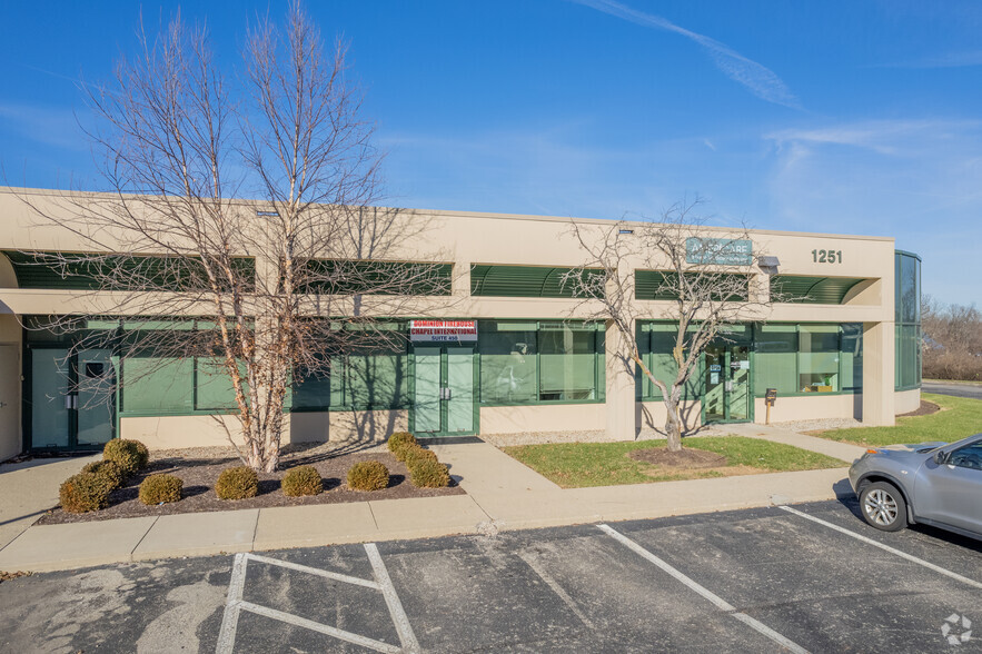 1251 Kemper Meadow Dr, Cincinnati, OH for lease - Building Photo - Image 3 of 12