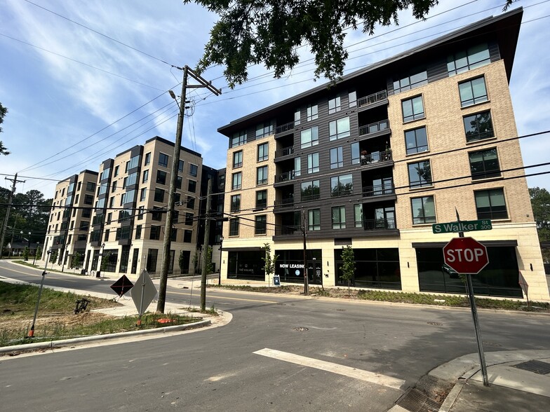 105 Walker St, Cary, NC for lease - Building Photo - Image 1 of 5