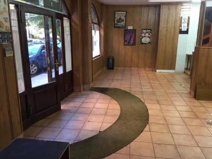 Retail in Cáceres, Cáceres for lease - Building Photo - Image 2 of 6