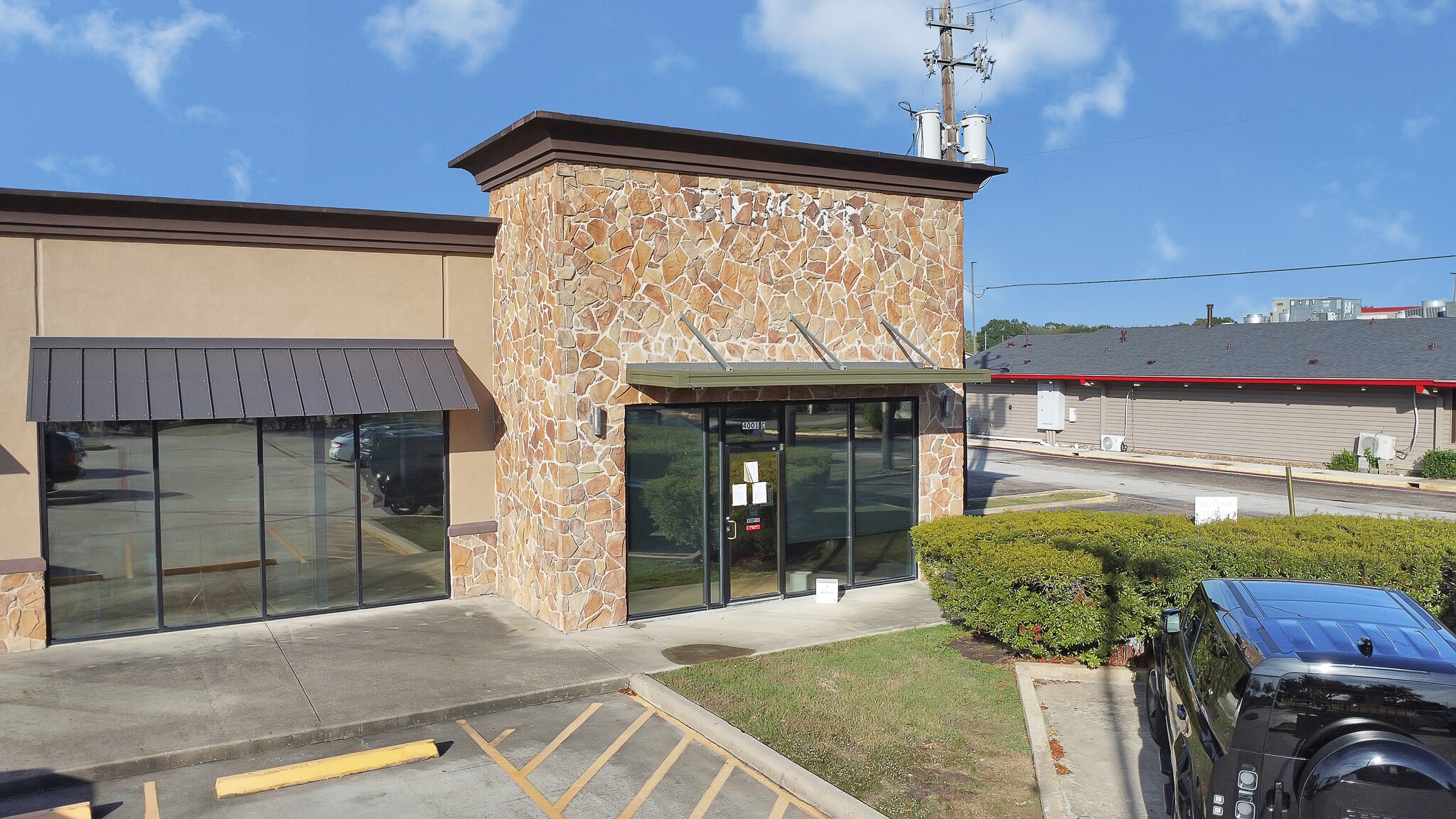 4001 Spencer Hwy, Pasadena, TX for lease Building Photo- Image 1 of 2