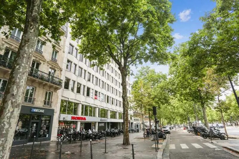 43-47 Avenue De La Grande Armée, Paris for lease - Building Photo - Image 2 of 28