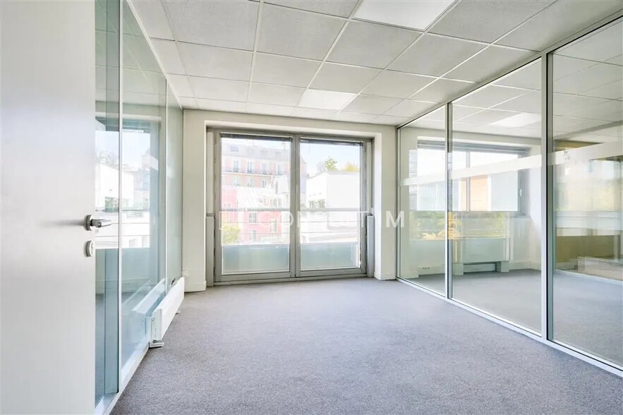 Office in Boulogne-Billancourt for lease - Building Photo - Image 2 of 8