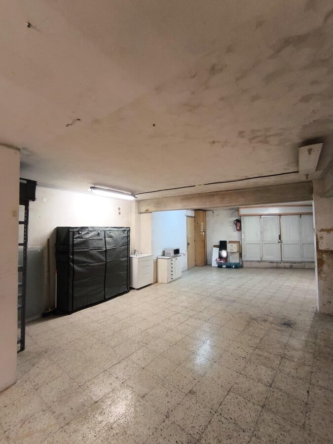 Barcelona, BAR 08032 -  -  - Interior Photo - Image 1 of 8