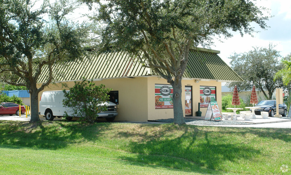 2455 Midway Rd, Fort Pierce, FL for sale - Building Photo - Image 2 of 2