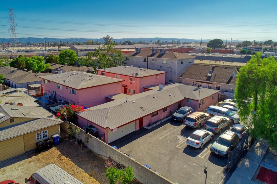 11964-11966 Runnymede St, North Hollywood, CA for sale - Aerial - Image 2 of 24