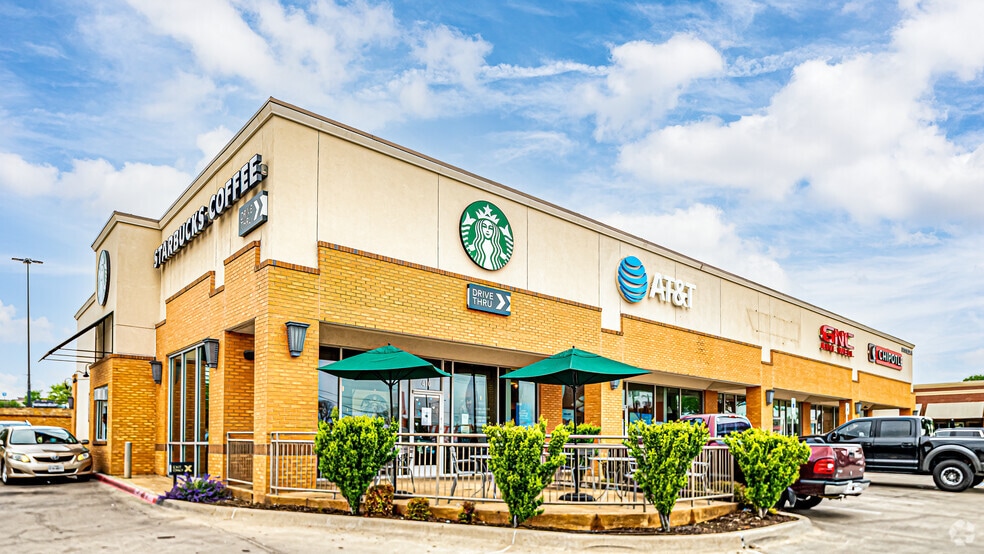 3701 W Northwest Hwy, Dallas, TX for lease - Building Photo - Image 2 of 11