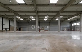 Office/Retail in Miribel for lease Interior Photo- Image 2 of 9