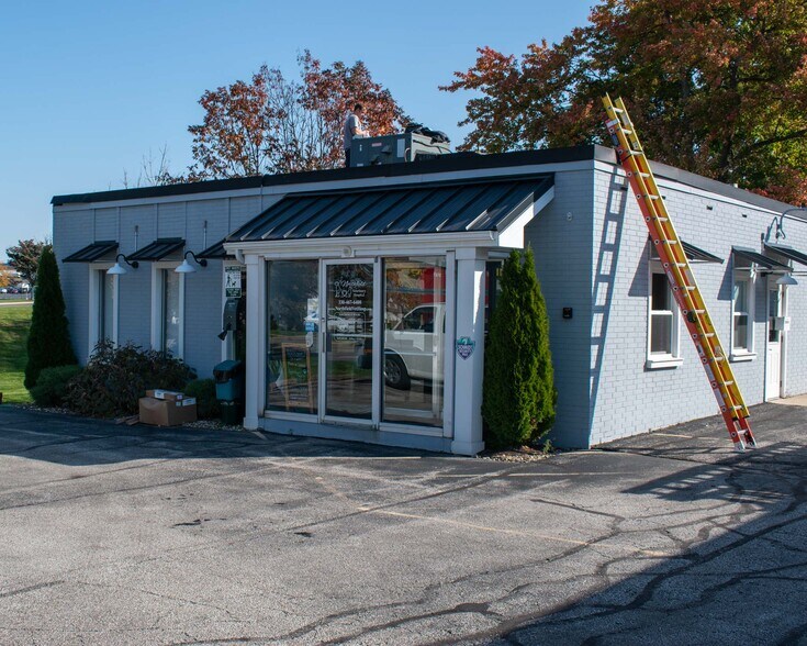 10545 Northfield Rd, Northfield, OH 44067