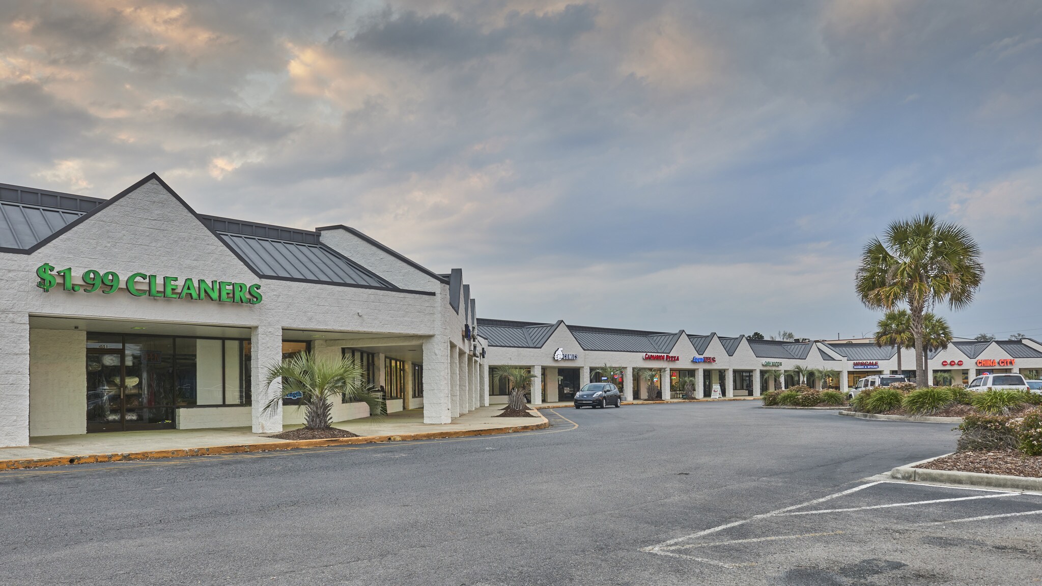 4500 Ladson Rd, Summerville, SC 29485 Ladson Oakbrook Shopping Center