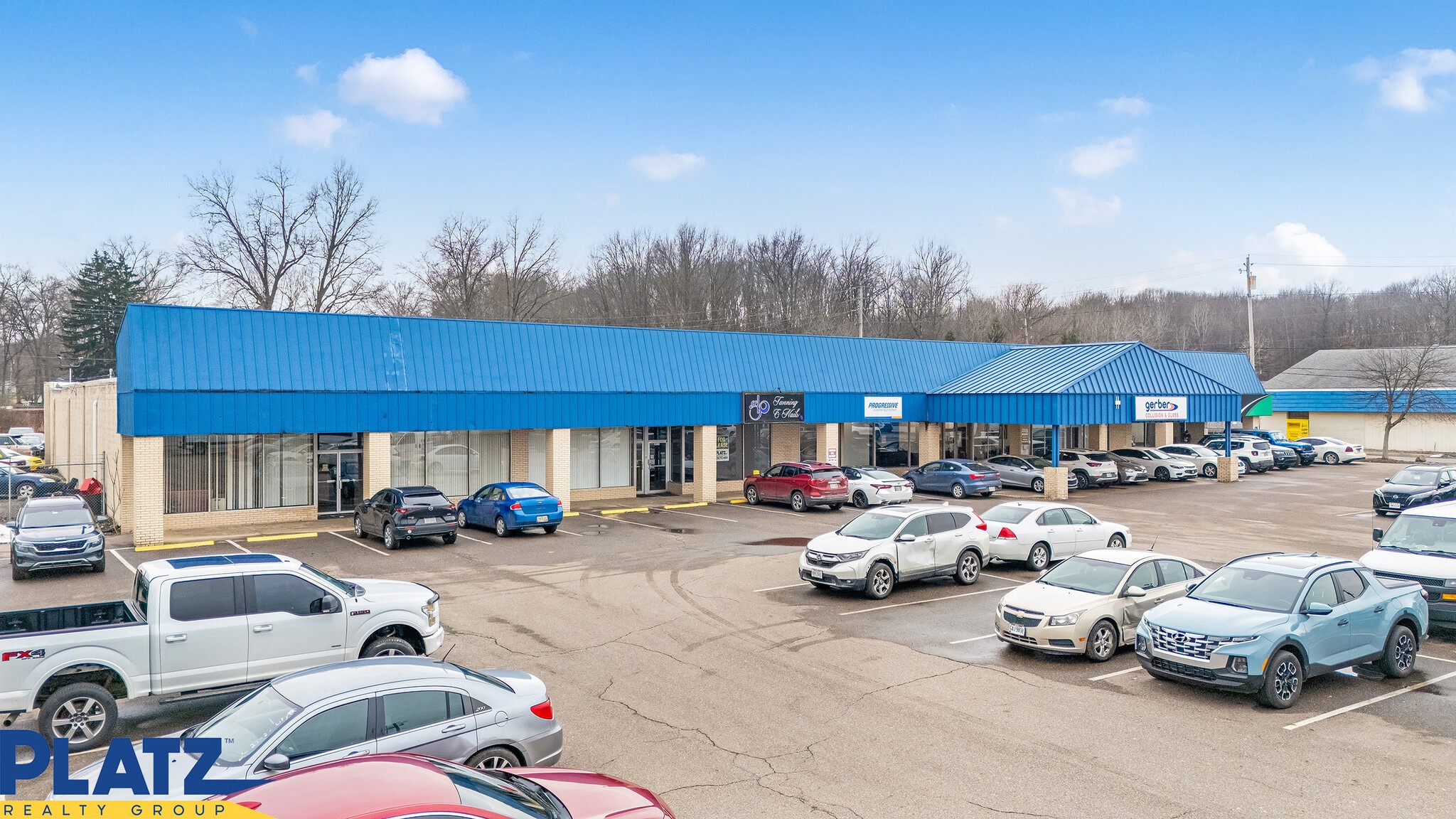 3910-3918 Youngstown Rd SE, Warren, OH for lease Building Photo- Image 1 of 7