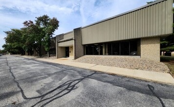 702-732 W Killarney St, Urbana, IL for lease Interior Photo- Image 2 of 2