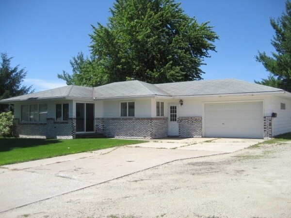 530 2nd Ave SW, Cresco, IA for sale - Primary Photo - Image 1 of 1