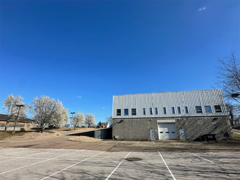 4525 Sunset Blvd, Steubenville, OH for lease - Building Photo - Image 3 of 22