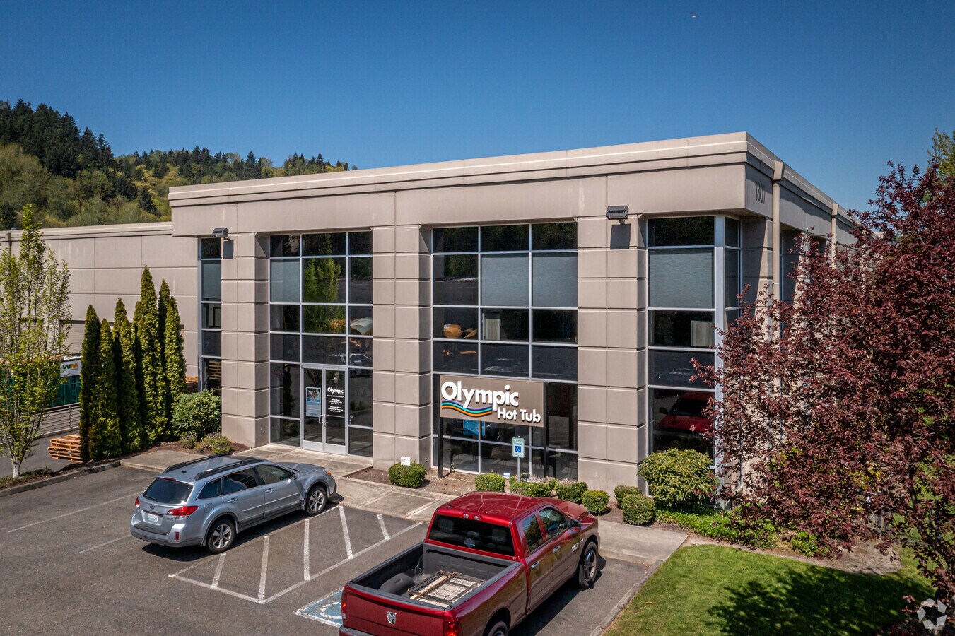 1307 W Valley Hwy N, Auburn, WA 98001