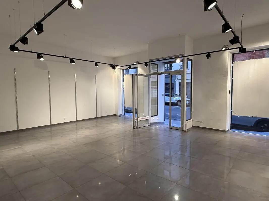 Rue Pierre Corneille, Lyon for lease Building Photo- Image 1 of 3