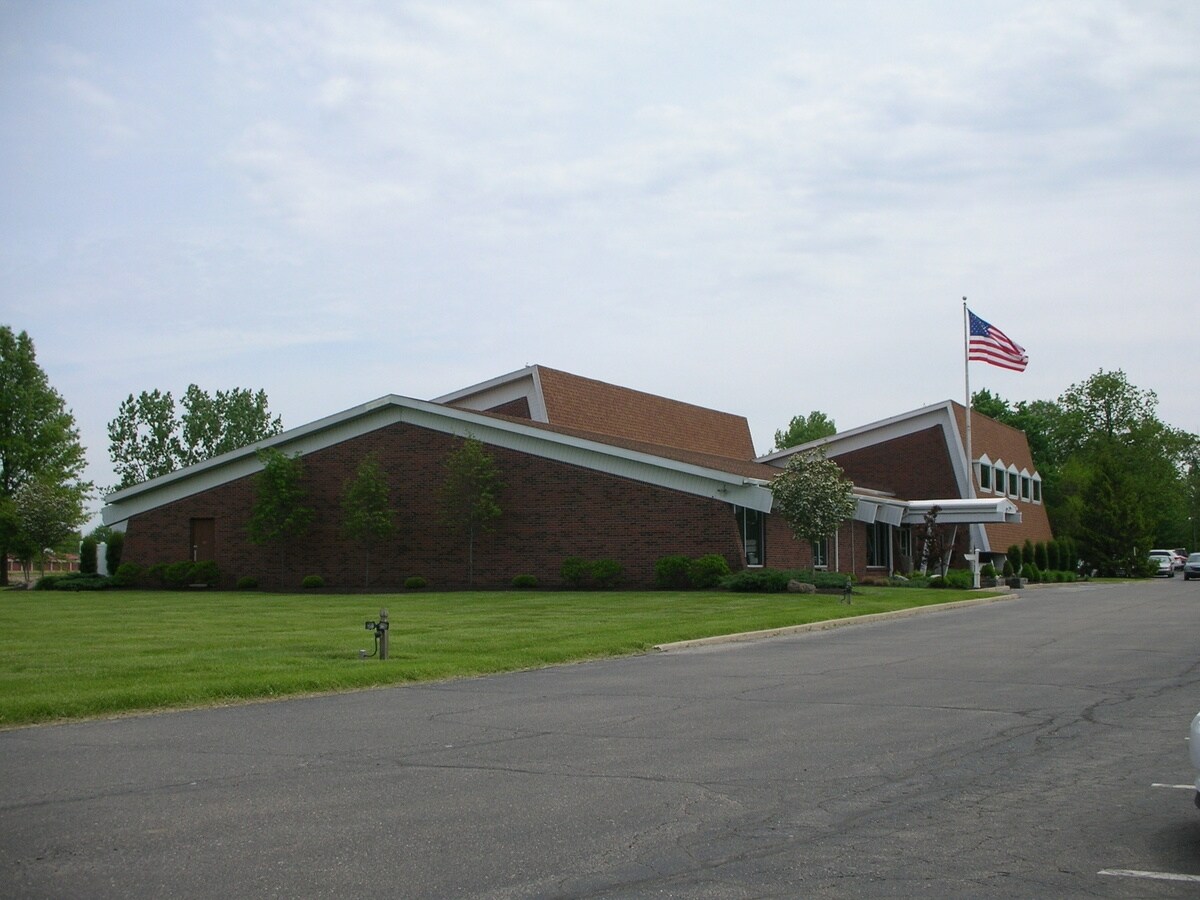 1301 E Riggin Rd, Muncie, IN for sale Primary Photo- Image 1 of 1