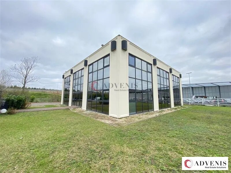 Office in Mérignac for lease Building Photo- Image 1 of 9