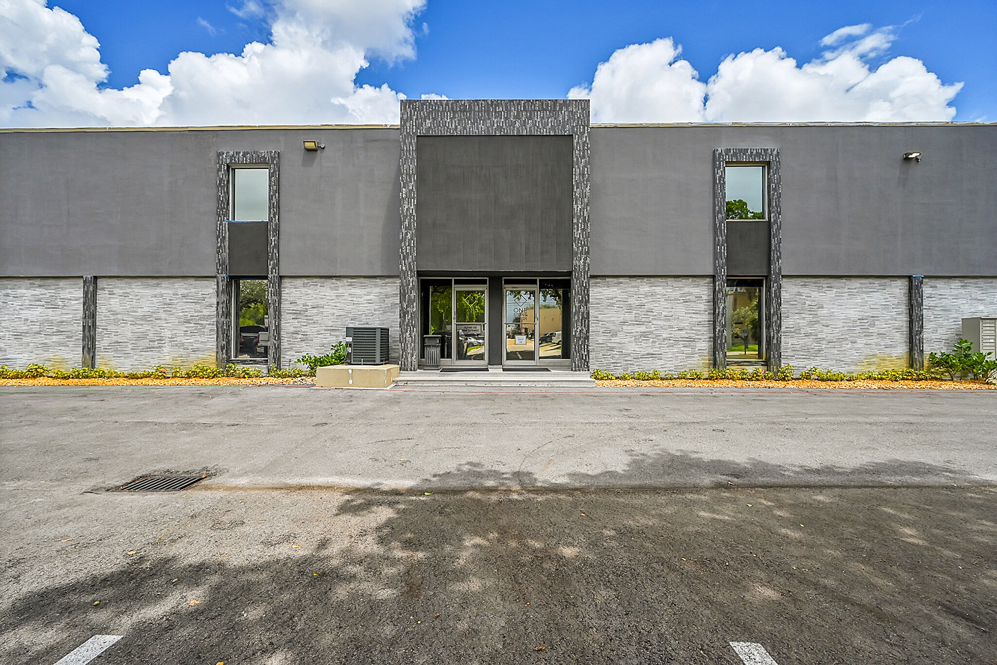 3001 SW 10th St, Pompano Beach, FL for lease Building Photo- Image 1 of 60