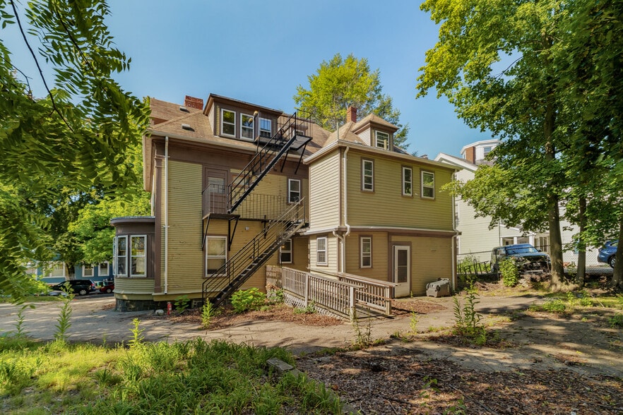 17 Monmouth St, Somerville, MA for sale - Building Photo - Image 2 of 50