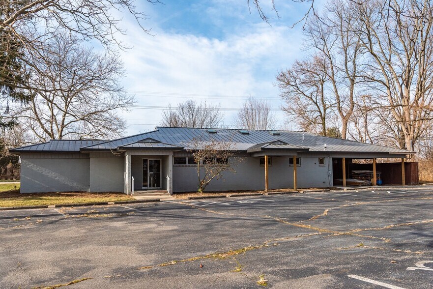 115 Brookside Dr Yellow Springs Oh 45387 Office For Sale Loopnet Com