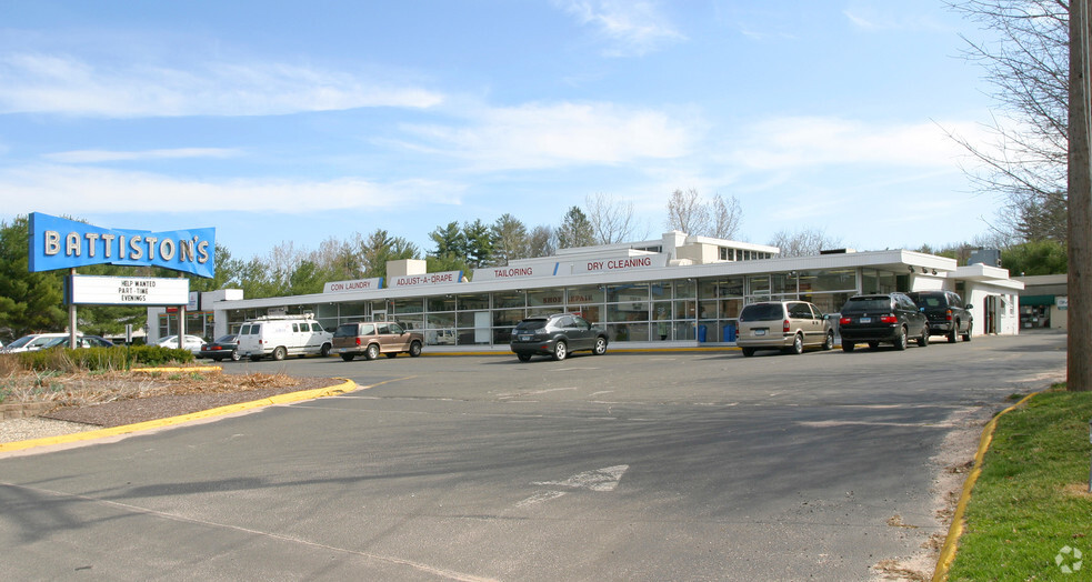 369 W Main St, Avon, CT for lease - Building Photo - Image 3 of 5