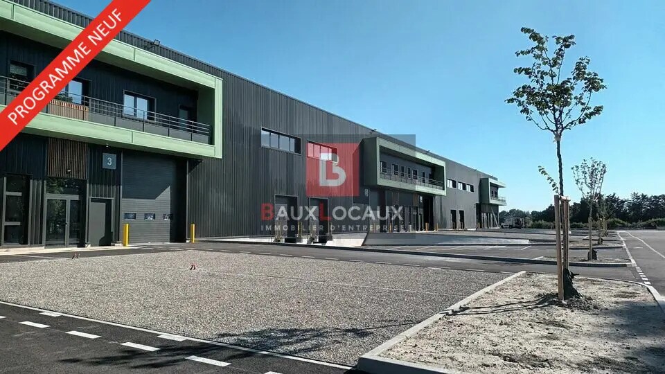 Industrial in Graveson for lease - Building Photo - Image 1 of 8