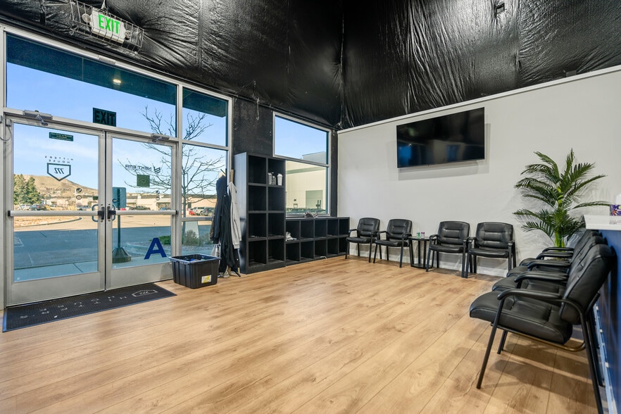 158 Caprice Ct, Castle Rock, CO for lease - Building Photo - Image 2 of 11