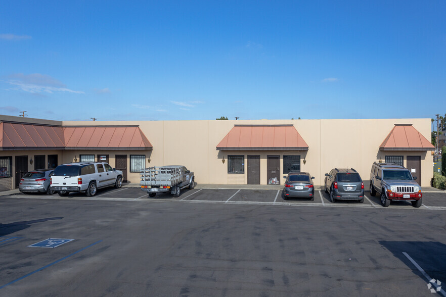 13020 Tom White Way, Norwalk, CA for lease - Building Photo - Image 3 of 17