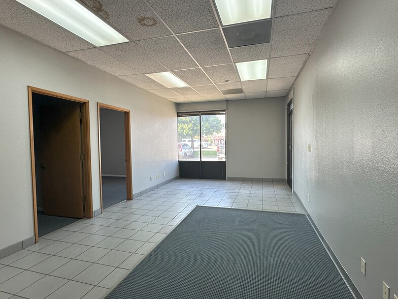 7746 Lorraine Ave, Stockton, CA for lease - Building Photo - Image 3 of 8