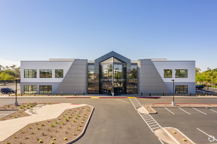 2145 E Baseline Rd, Tempe, AZ for sale - Building Photo - Image 2 of 24