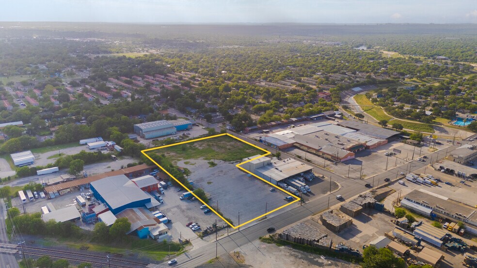 1625 S Zarzamora St, San Antonio, TX for lease - Building Photo - Image 3 of 10