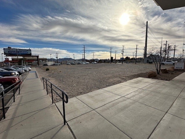 4301 N Mesa St, El Paso, TX for sale - Building Photo - Image 3 of 4