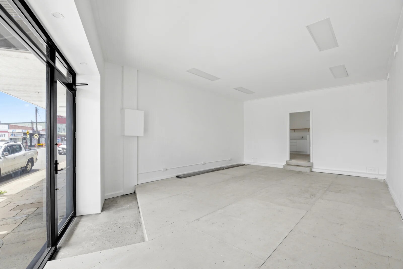 64 Georgetown Rd, Georgetown for lease Interior Photo- Image 1 of 2