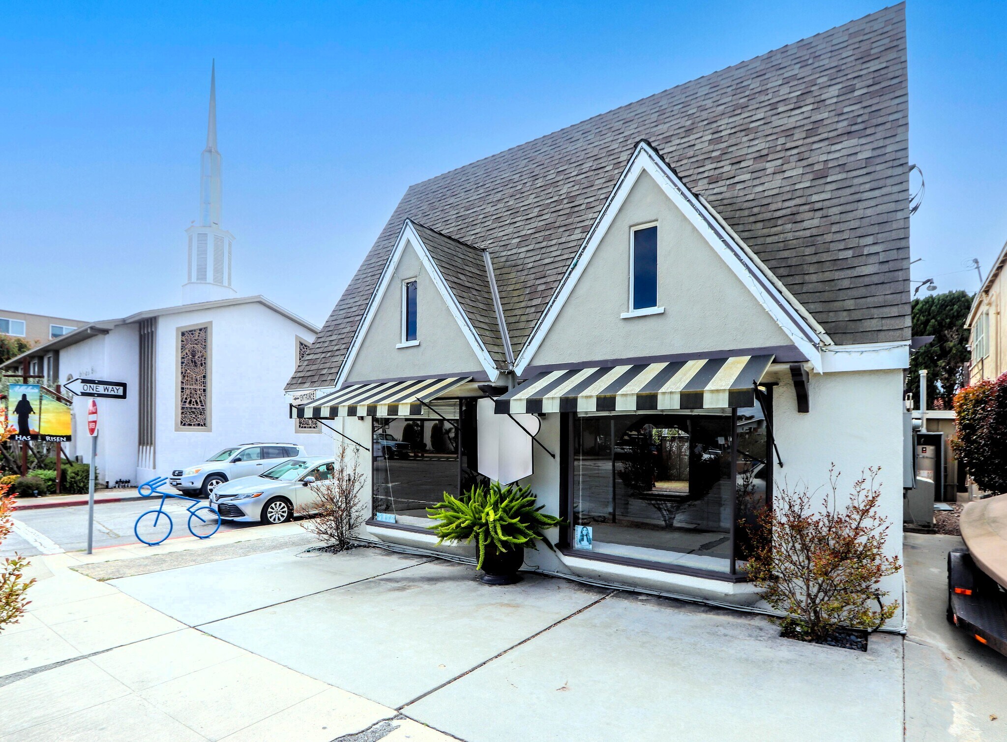 5870 E Naples Plz, Long Beach, CA for sale Building Photo- Image 1 of 1