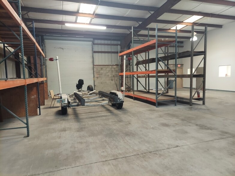 330 Mears Blvd, Oldsmar, FL for sale - Interior Photo - Image 3 of 21