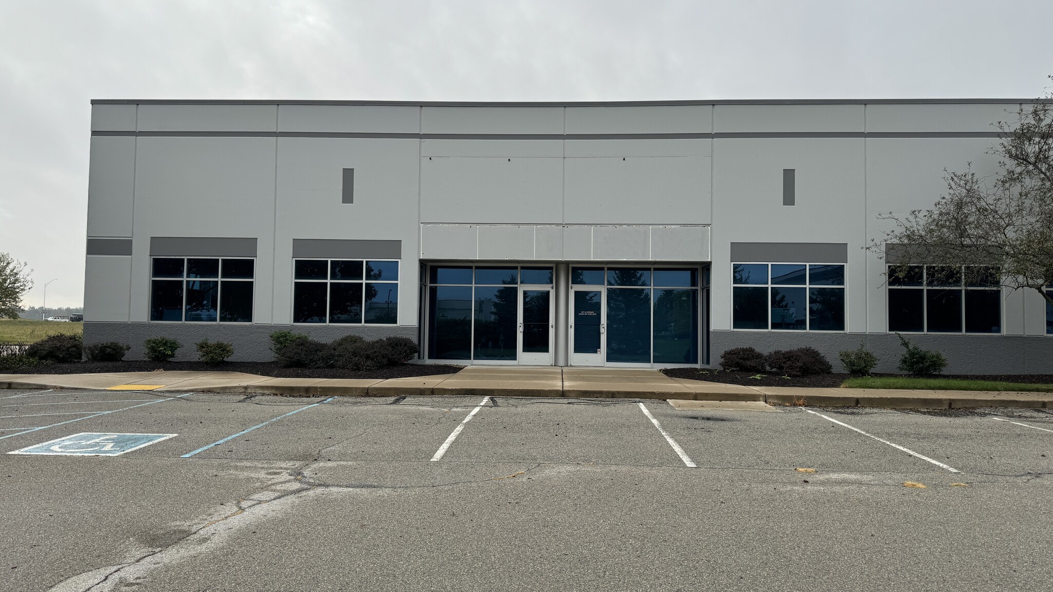 6107 W Airport Blvd, Greenfield, IN for lease Building Photo- Image 1 of 5