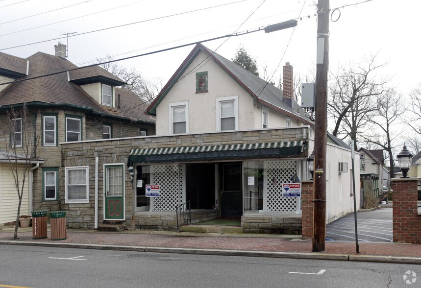 8 S Broadway, Pitman, NJ for sale - Primary Photo - Image 1 of 1