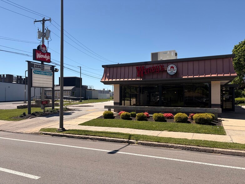 2100 Red Lion Rd, Philadelphia, PA for lease - Building Photo - Image 2 of 6