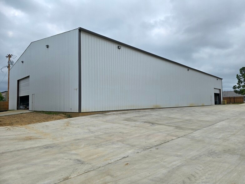 11096 Wildwood dr, Olive Branch, MS for lease - Building Photo - Image 2 of 4