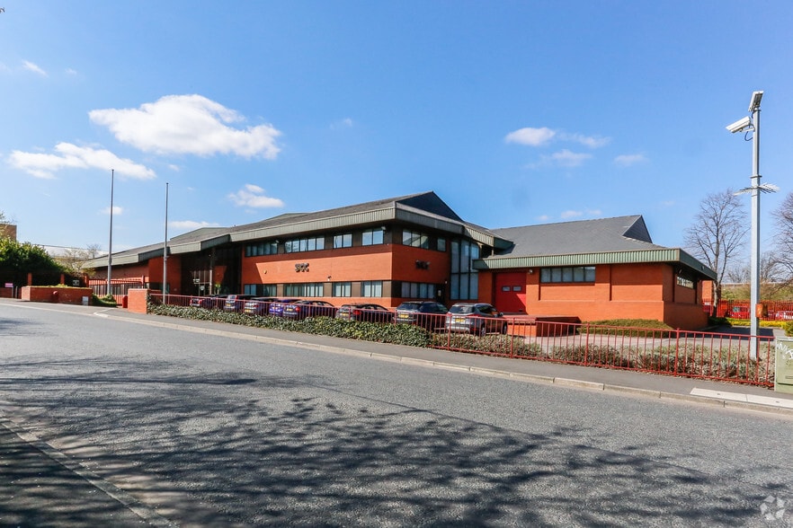 Swinnow Ln, Leeds for sale - Primary Photo - Image 1 of 1