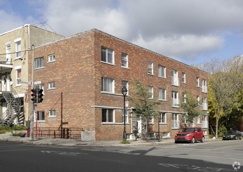 2311 Rue Hochelaga, Montréal, QC for sale - Primary Photo - Image 1 of 1