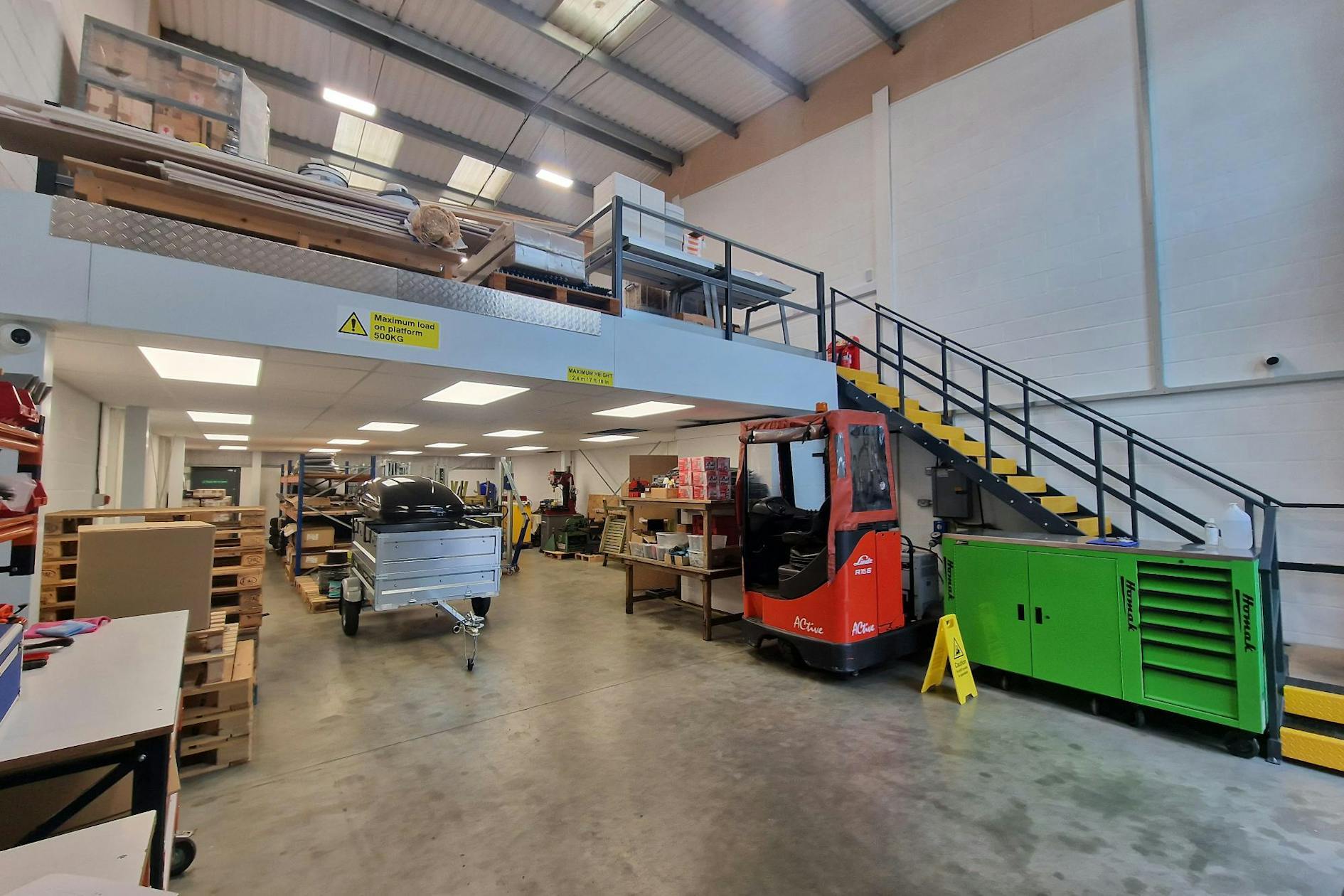 Knights Park Rd, Basingstoke for lease Interior Photo- Image 1 of 3