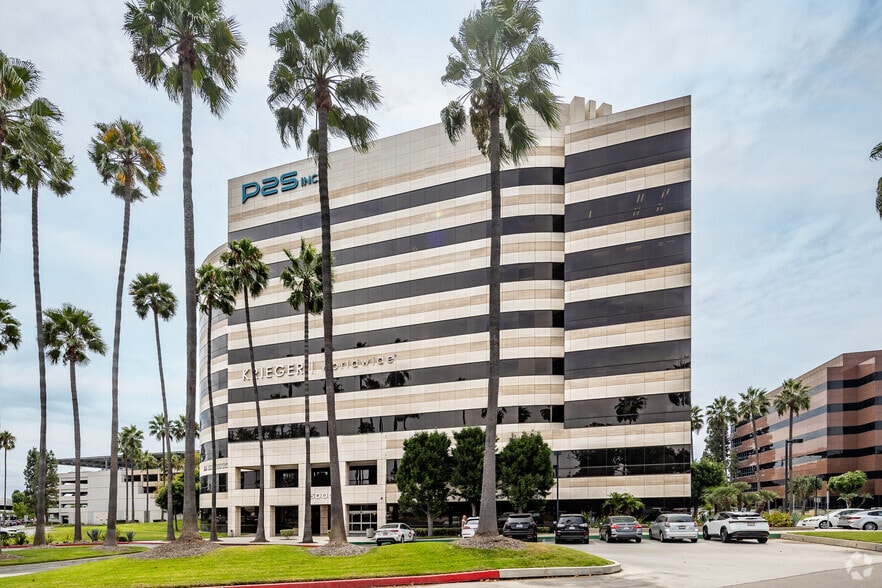 5000 E Spring St, Long Beach, CA for lease - Building Photo - Image 3 of 4
