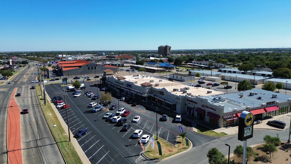 3809 Call Field Rd, Wichita Falls, TX for lease - Building Photo - Image 2 of 15